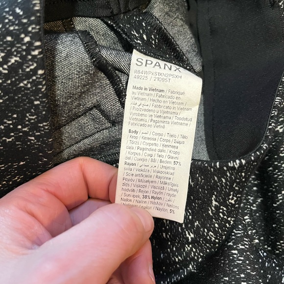 SPANX® PONTE BARREL LEG PANT, HERRINGBONE - Picture 6 of 7